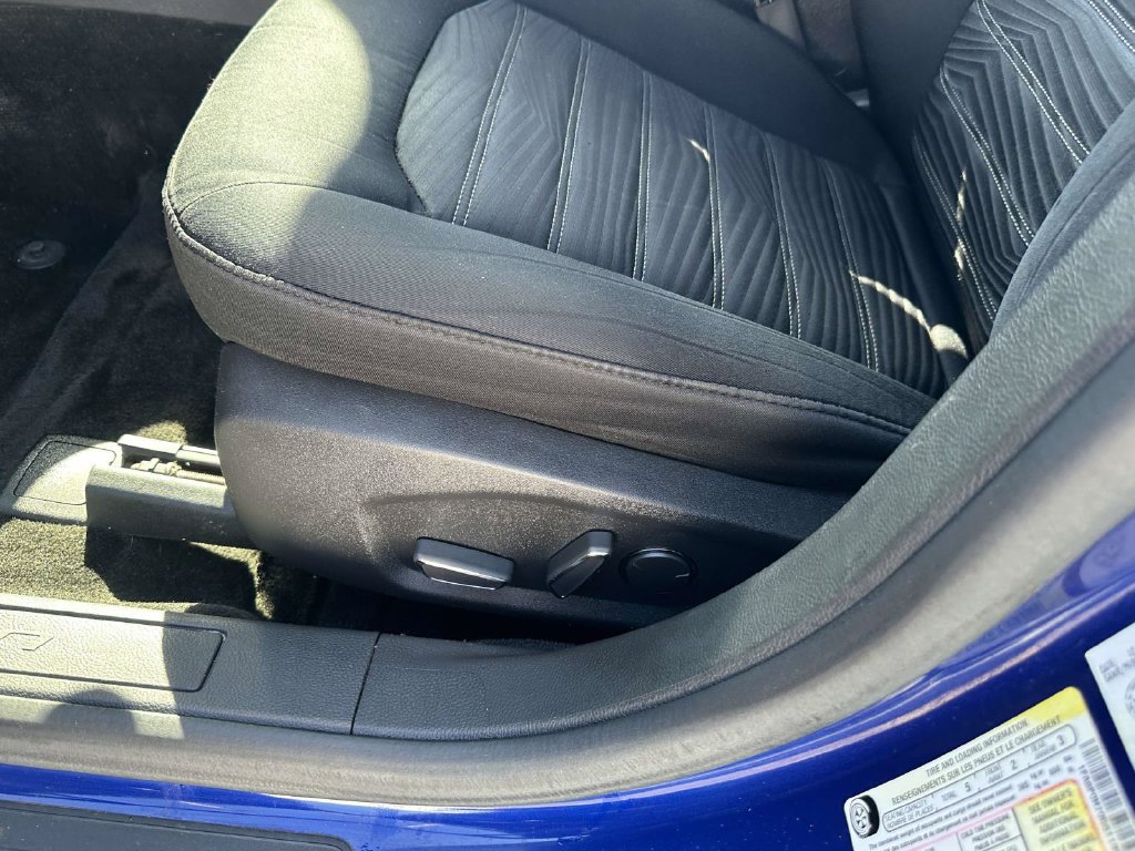 Used 2016 Ford Fusion SE FWD image 19