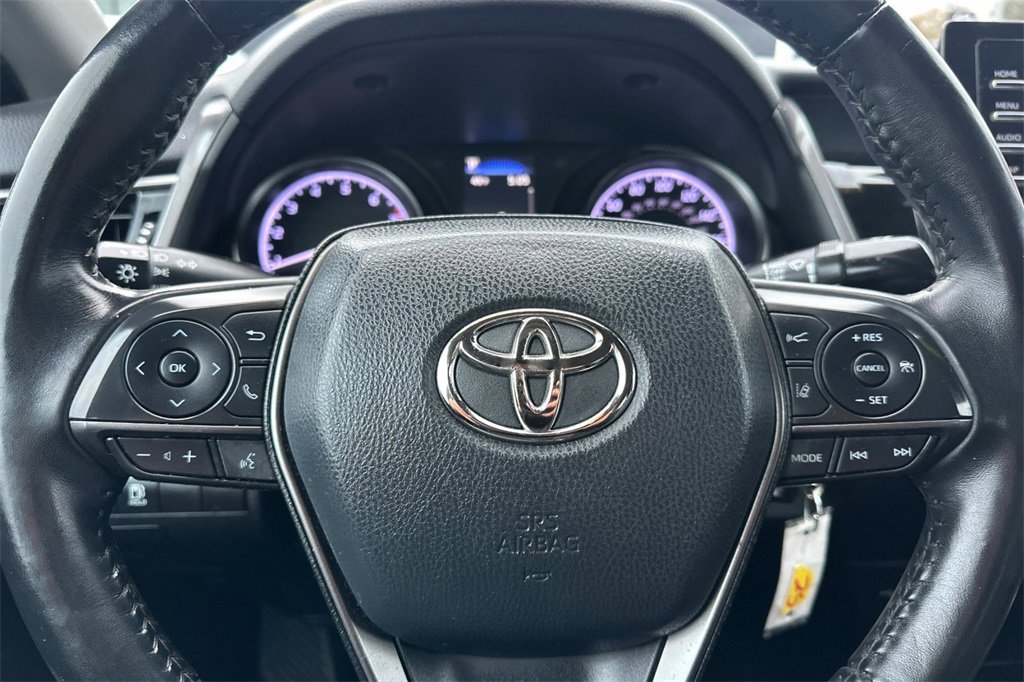 Used 2022 Toyota Camry SE image 25