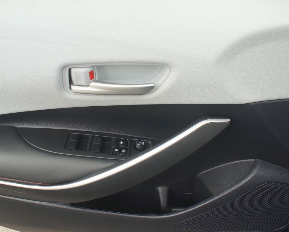 Used 2024 Toyota Corolla SE AWD/4WD image 29