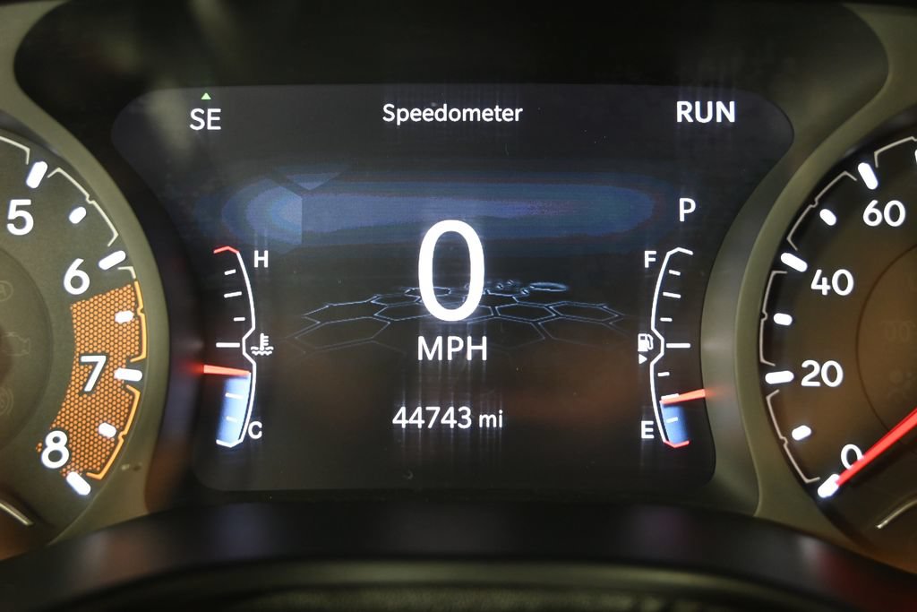 Used 2024 Jeep Compass Trailhawk AWD/4WD image 26