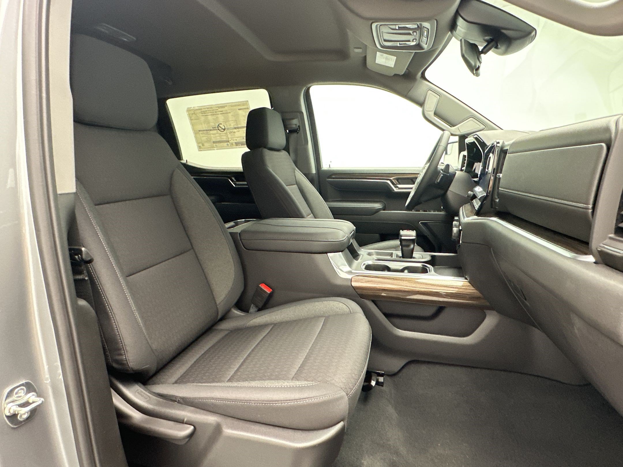 New 2026 Chevrolet Silverado 1500 LT Trail Boss w/ LPO, Dark Essentials Package AWD/4WD image 24