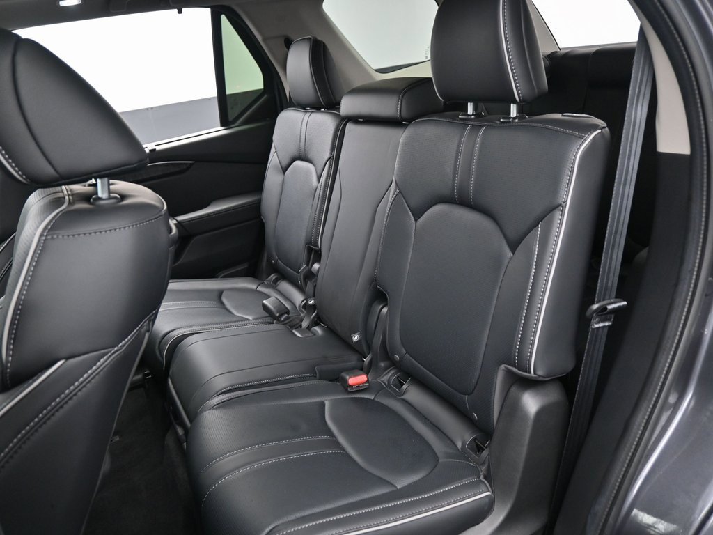 Used 2024 Honda Pilot Elite image 35