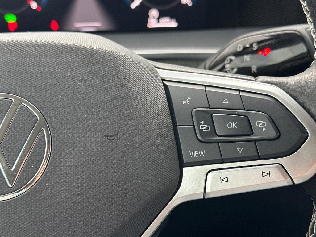 Used 2025 Volkswagen Tiguan S image 24