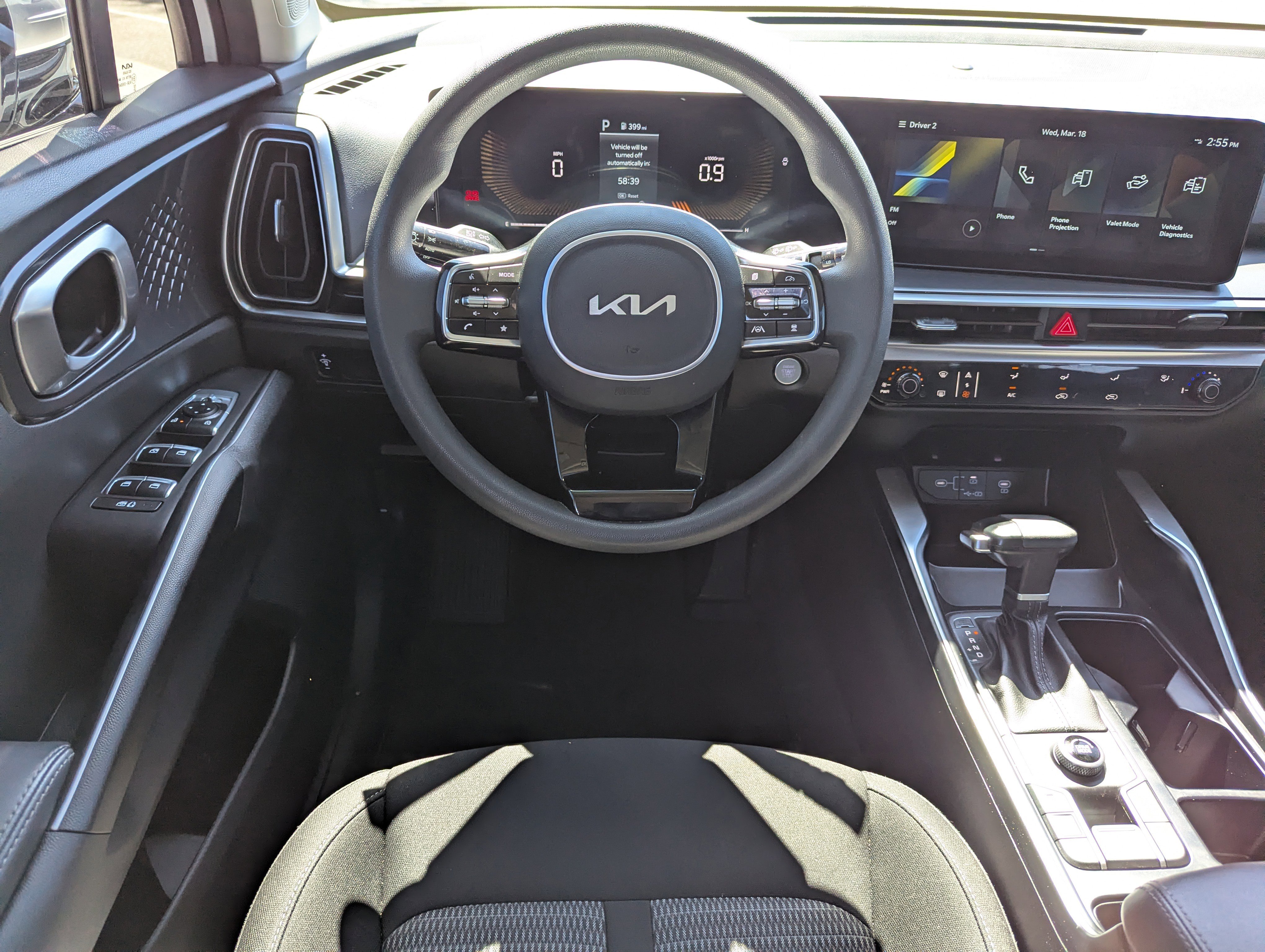 Certified 2025 Kia Sorento LX image 13