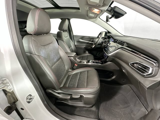 Used 2023 Chevrolet Bolt EUV Premier w/ Sun & Sound Package FWD image 30