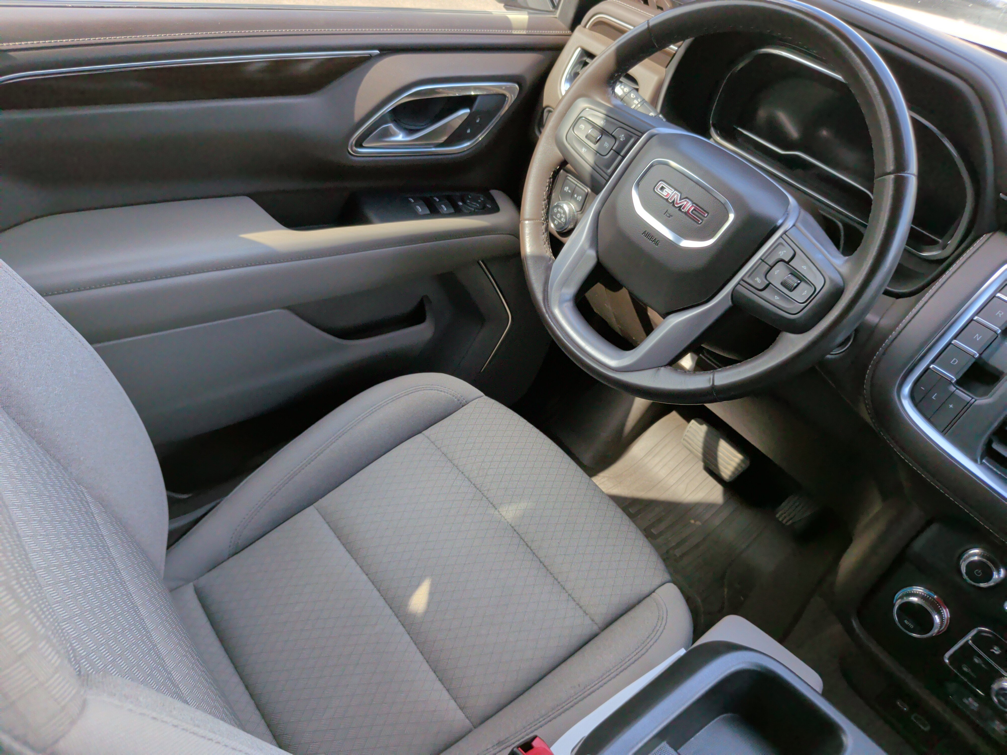 Used 2022 GMC Yukon SLE w/ Max Trailering Package image 34