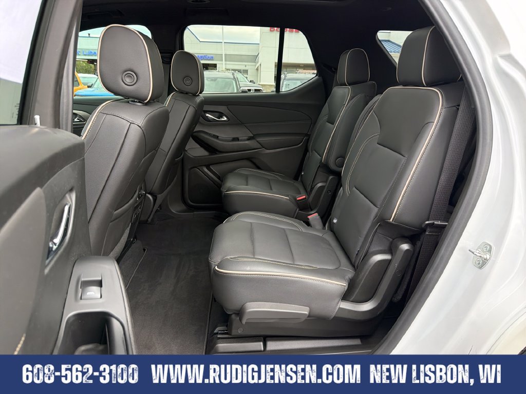 Used 2023 Chevrolet Traverse Premier AWD/4WD image 25