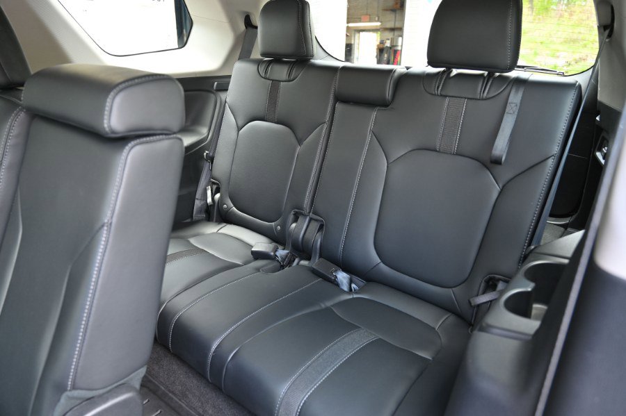 Used 2025 Honda Pilot EX-L image 16