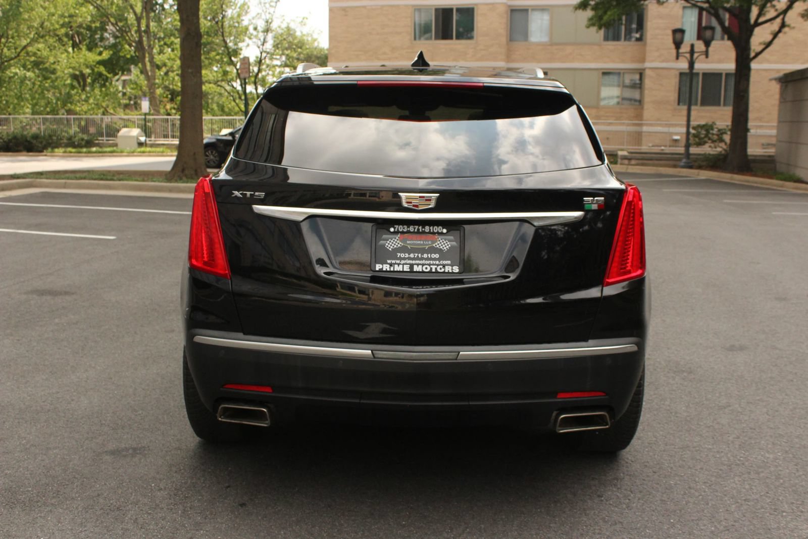 Used 2018 Cadillac XT5 Luxury w/ Driver Awareness Package FWD image 7