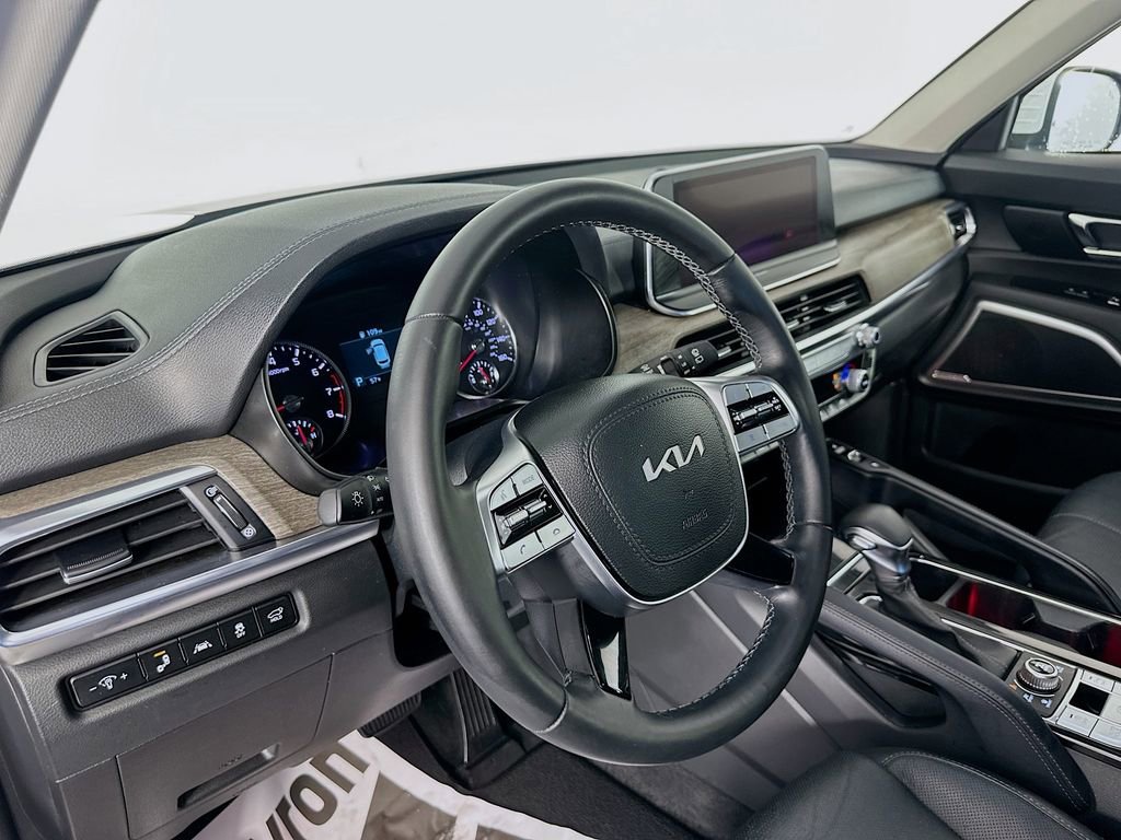 Used 2022 Kia Telluride EX w/ EX Premium Package image 9
