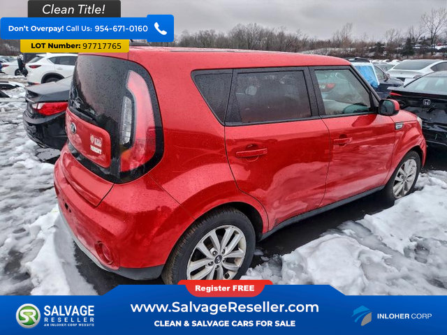 Used 2018 Kia Soul + image 4