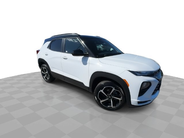 Certified 2022 Chevrolet TrailBlazer RS w/ Sun and Liftgate Package AWD/4WD image 2