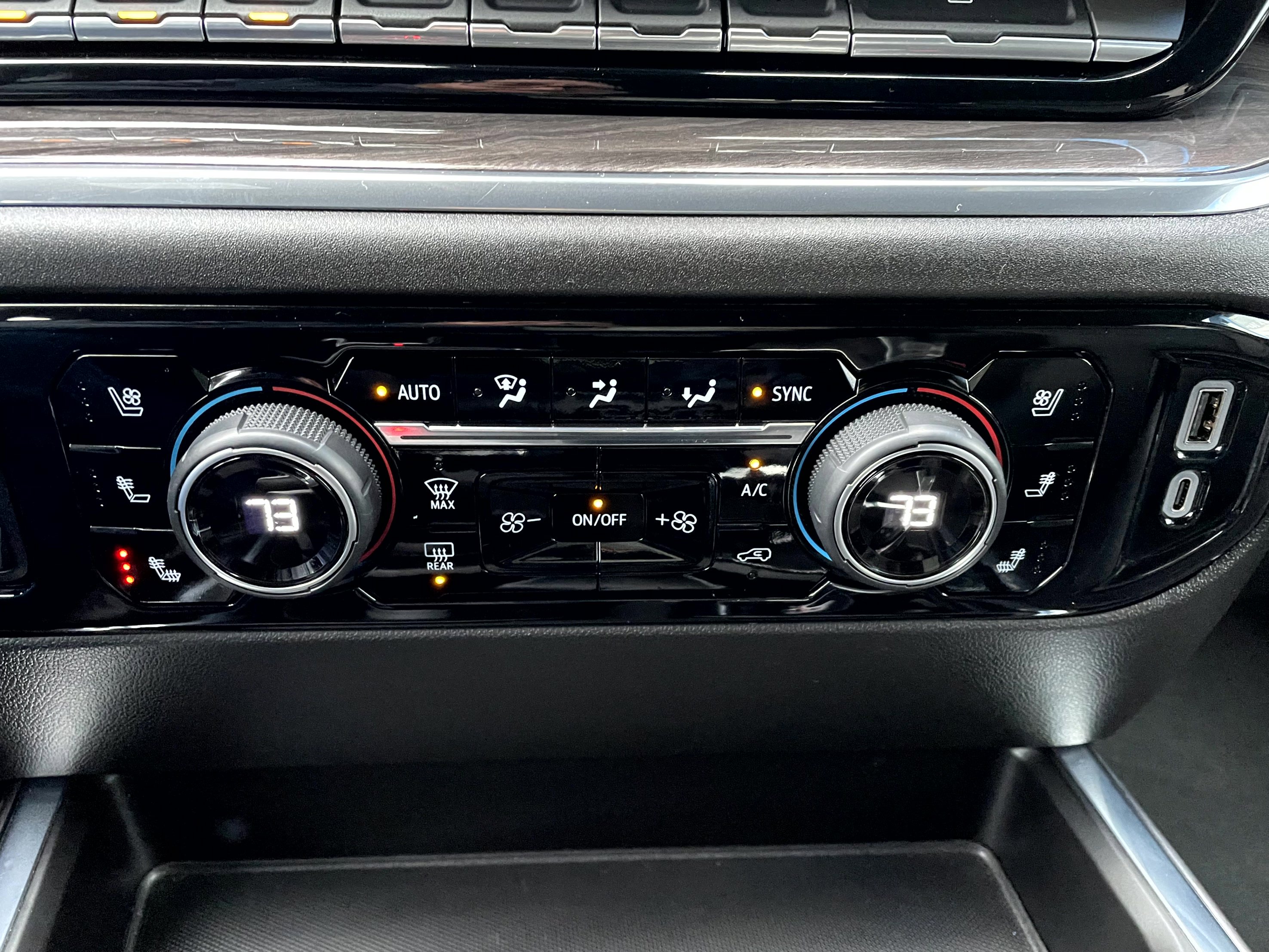 Used 2023 Chevrolet Silverado 1500 LTZ image 18