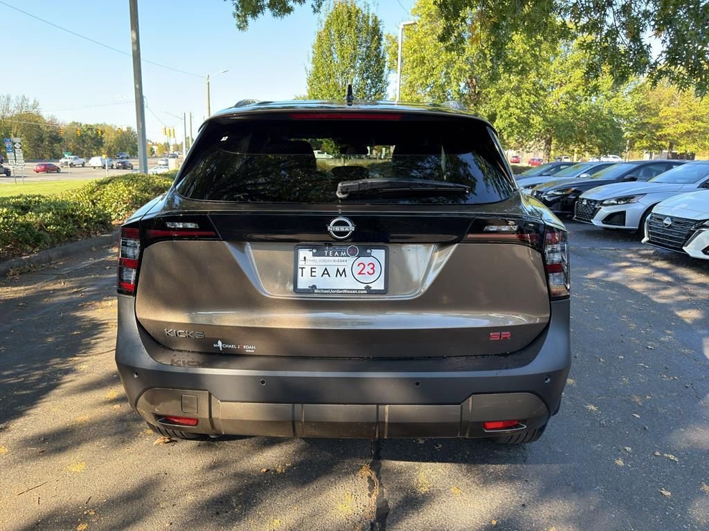 New 2026 Nissan Kicks SR image 6