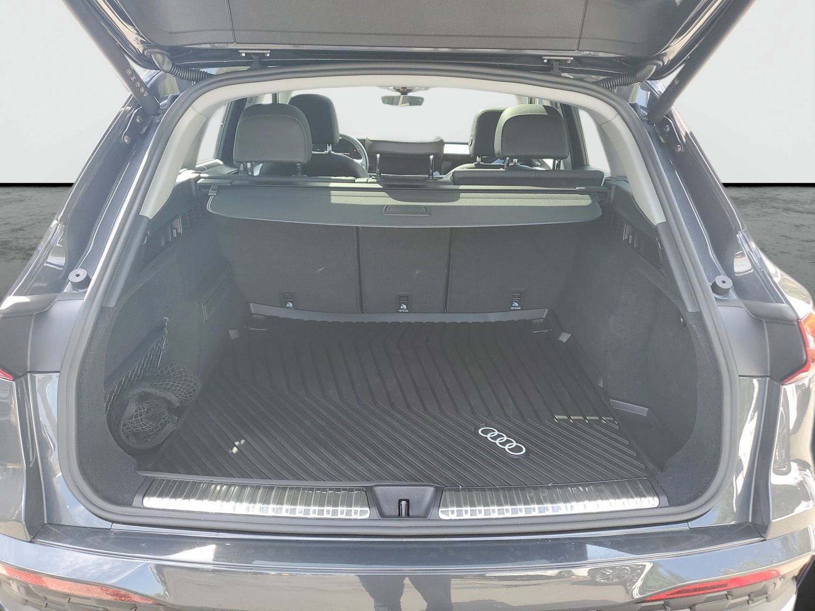 Used 2025 Audi Q5 Premium Plus w/ Premium Plus AWD/4WD image 8