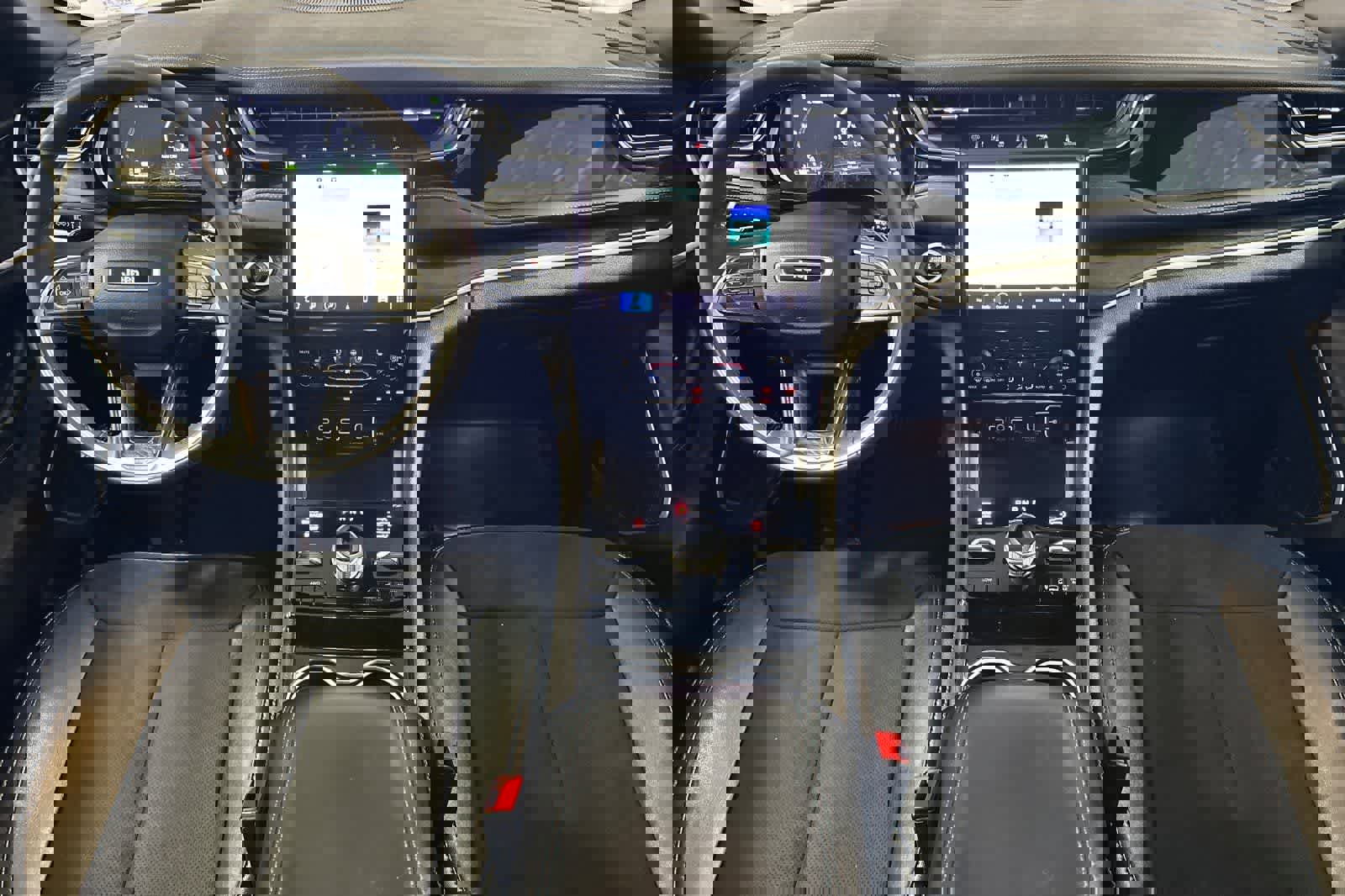 Used 2023 Jeep Grand Cherokee Trailhawk w/ Advanced Protech Group II image 4