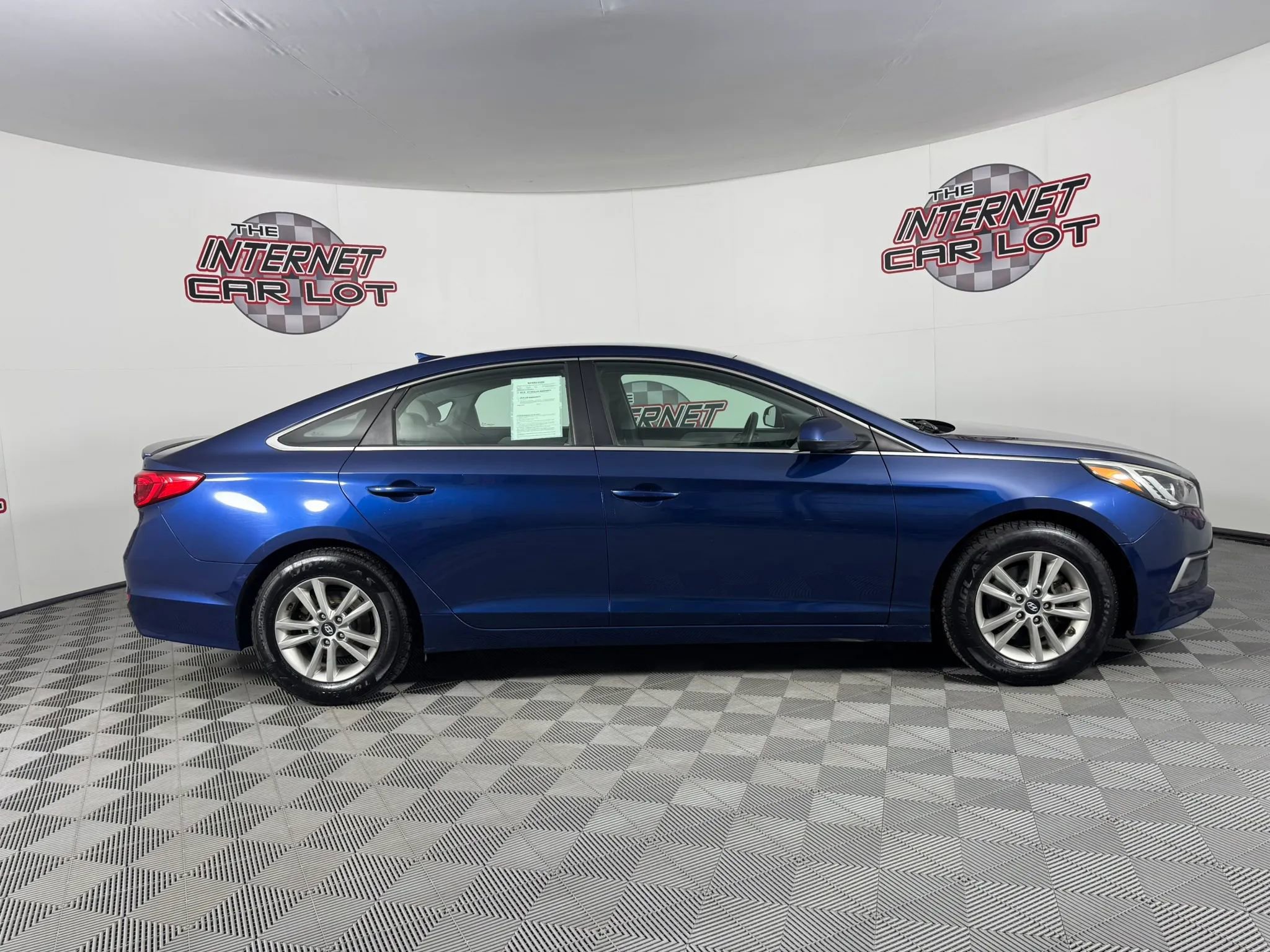 Used 2017 Hyundai Sonata SE FWD image 8