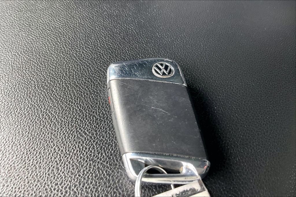 Used 2023 Volkswagen Atlas Cross Sport SEL R-Line image 12