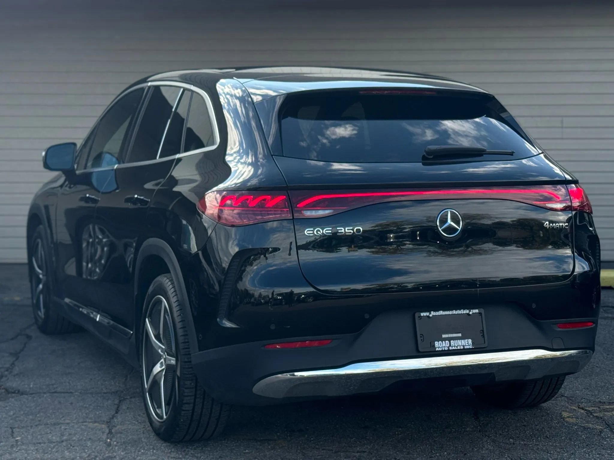 Used 2024 Mercedes-Benz EQE 350+ 4MATIC SUV image 4