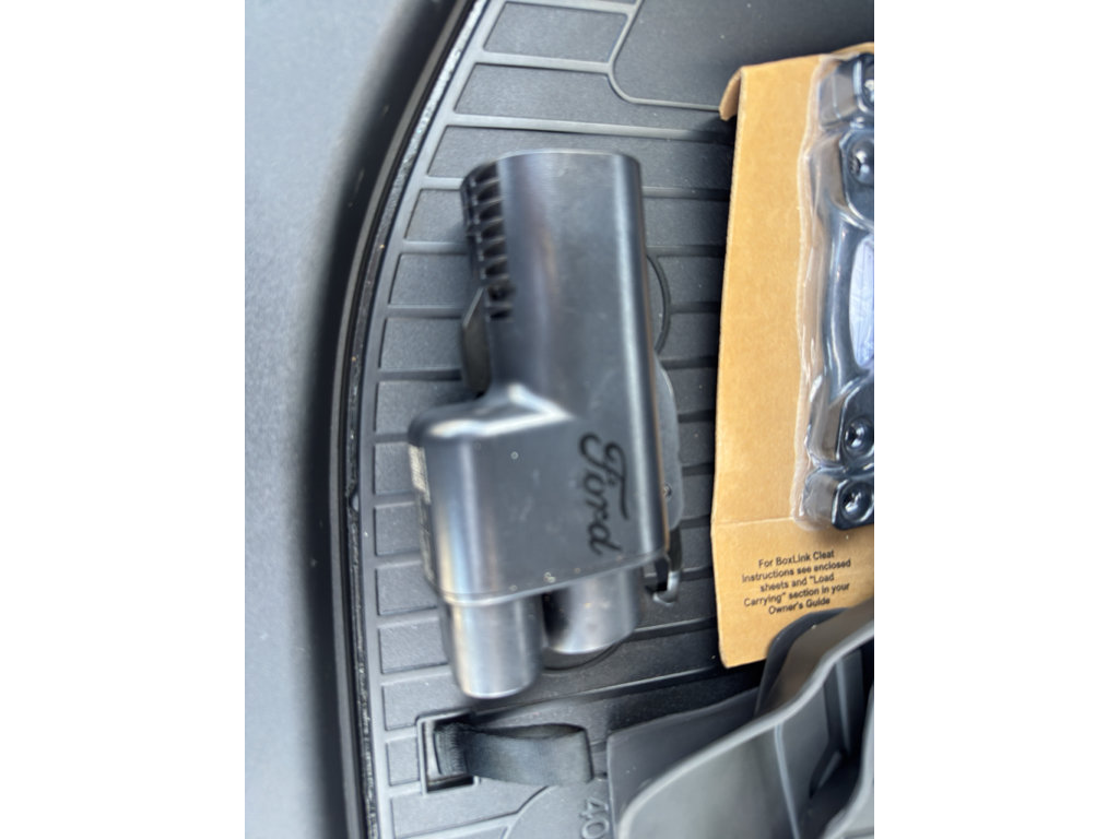 Used 2023 Ford F150 Lightning Platinum AWD/4WD image 17