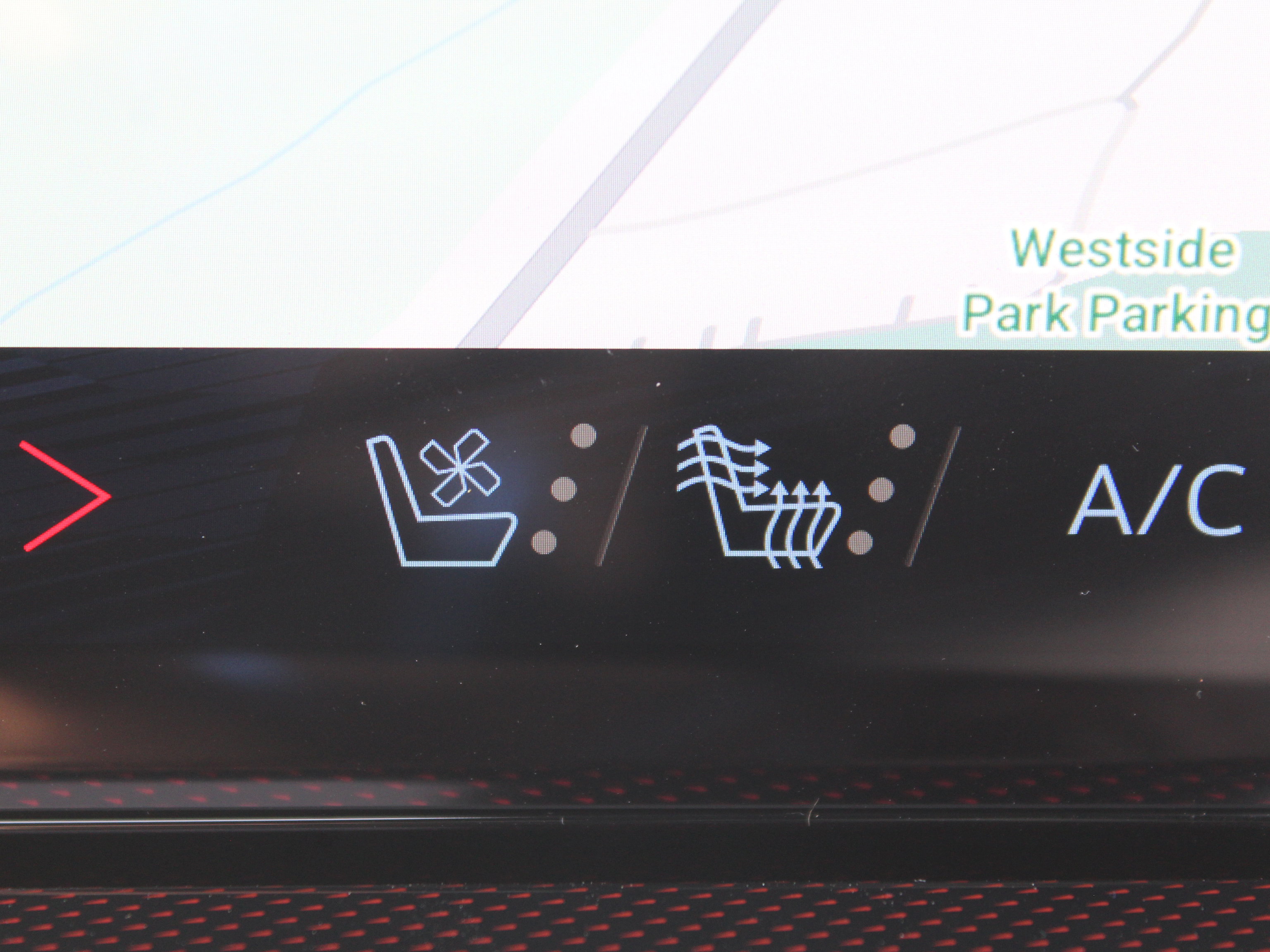 New 2026 Chevrolet Traverse RS image 13