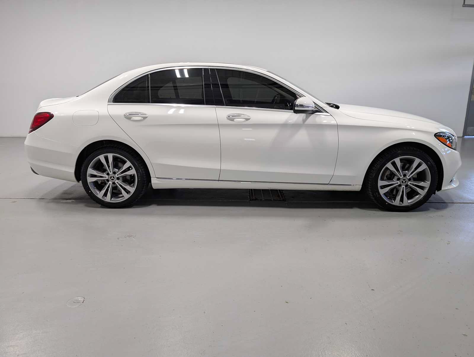 Certified 2019 Mercedes-Benz C 300 4MATIC Sedan image 8