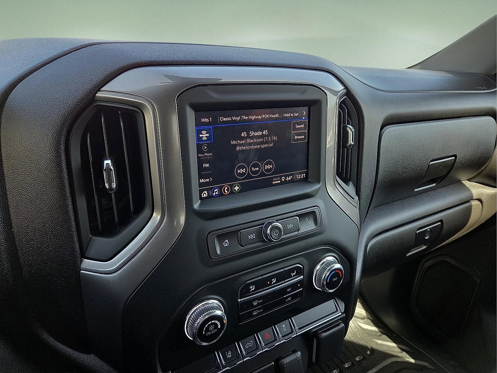 Certified 2025 GMC Sierra 2500 Pro w/ Convenience Package image 16