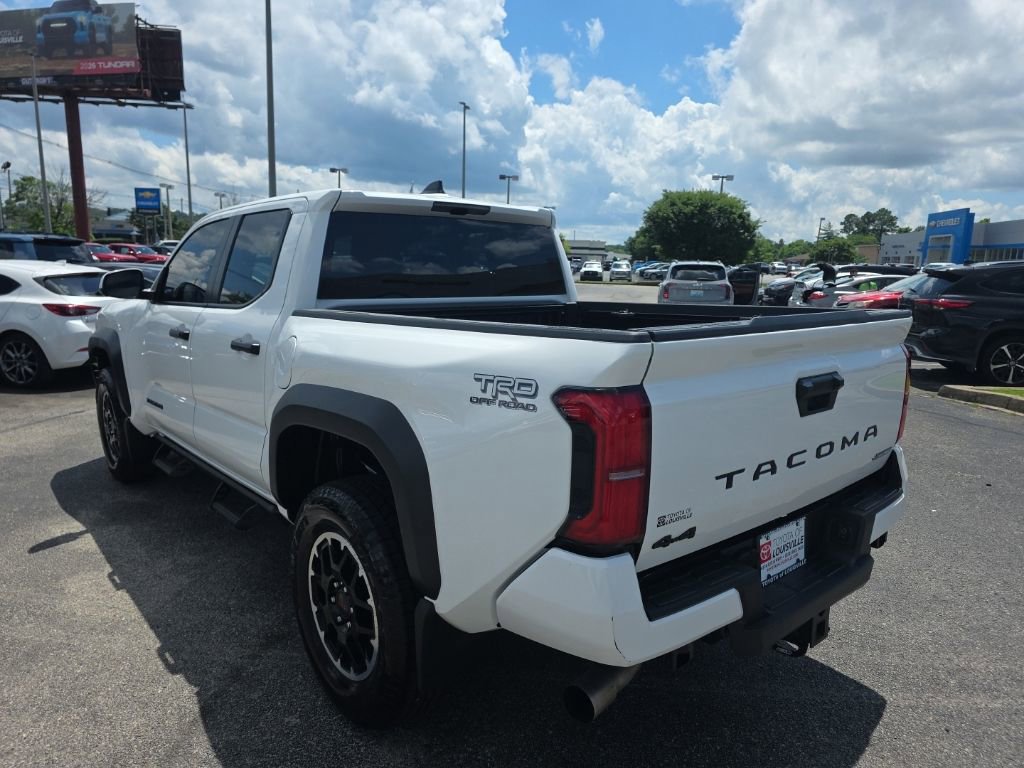 Certified 2025 Toyota Tacoma TRD Off-Road AWD/4WD image 6