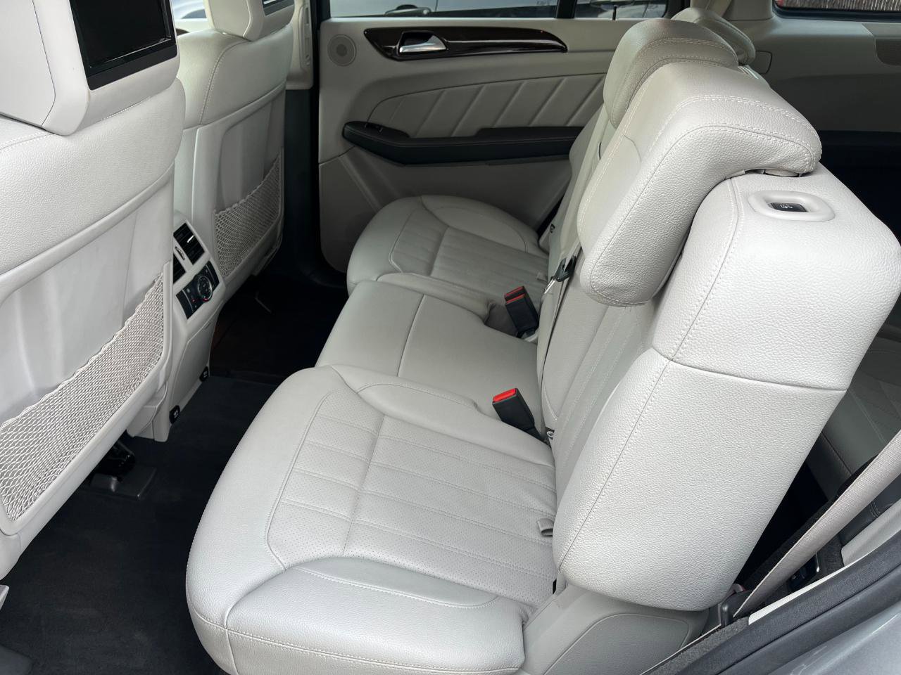 Used 2015 Mercedes-Benz GL 320 GL350 BlueTEC w/ Premium I Package image 13