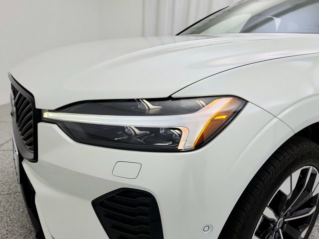New 2026 Volvo XC60 B5 Plus w/ Climate Package PRO image 26