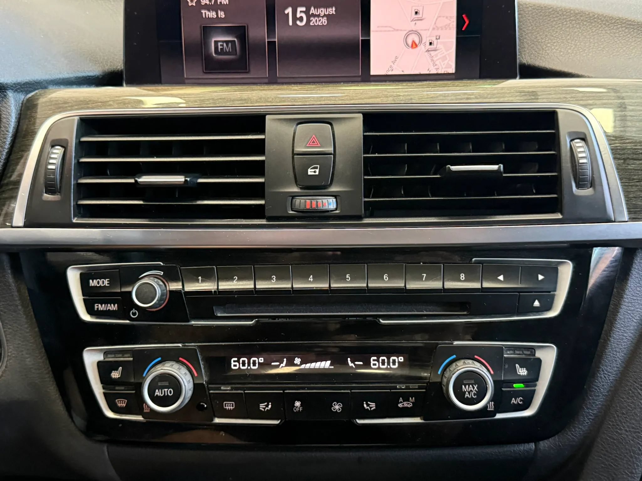 Used 2018 BMW 320i Sedan RWD image 19