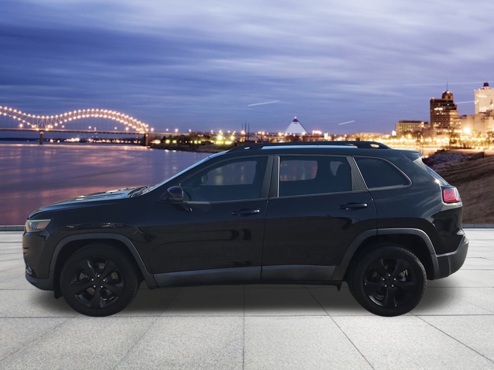 Certified 2020 Jeep Cherokee Latitude Plus image 2