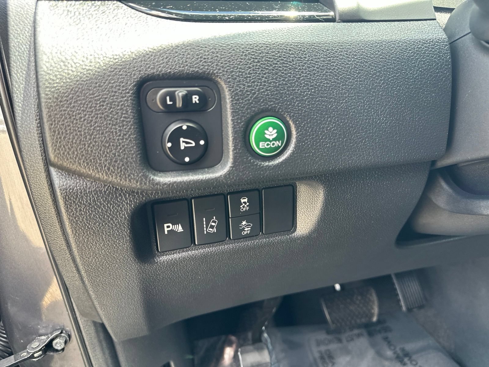 Used 2016 Honda Pilot Touring image 14
