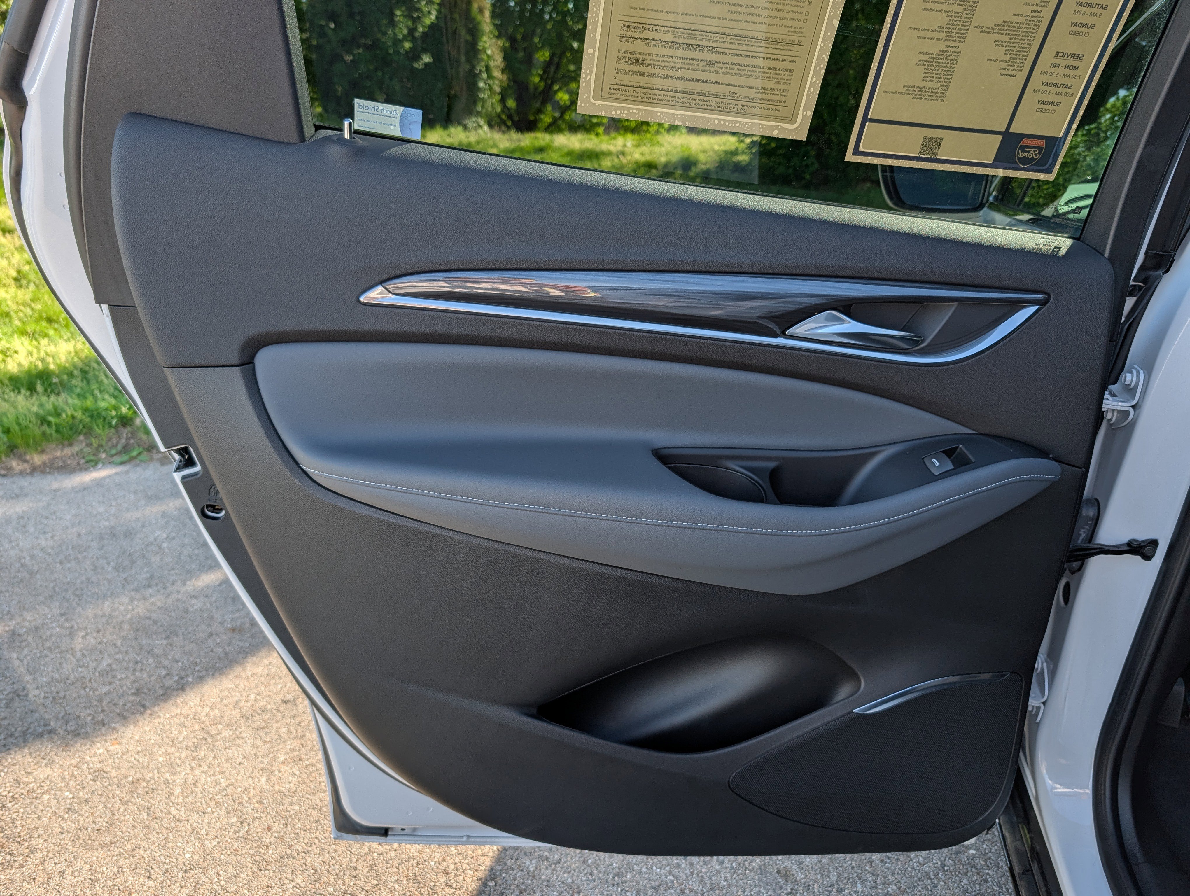 Used 2024 Buick Enclave Essence w/ Sport Touring Edition image 38