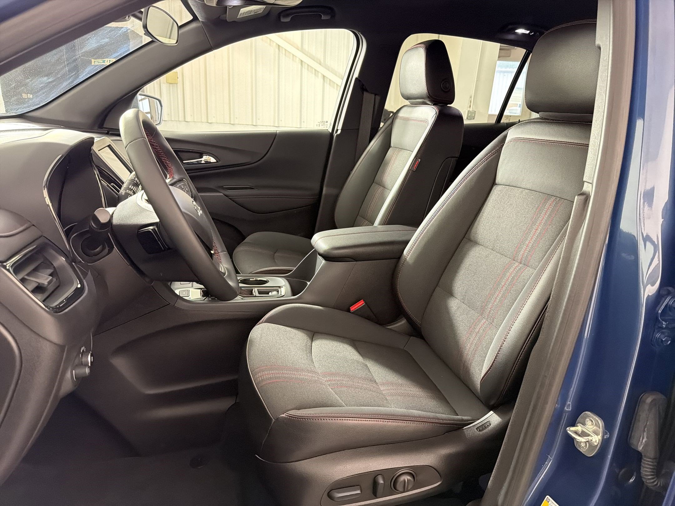 Used 2024 Chevrolet Equinox RS image 5