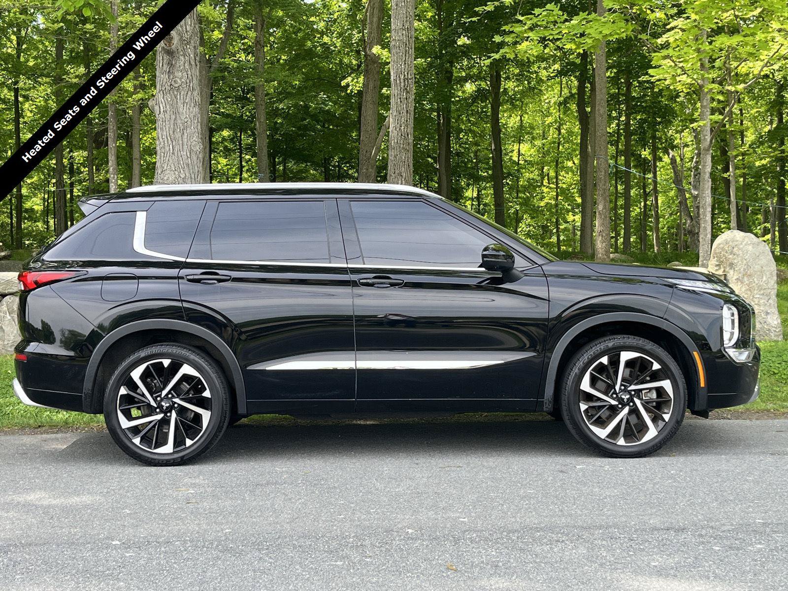 Used 2023 Mitsubishi Outlander SEL AWD/4WD image 2