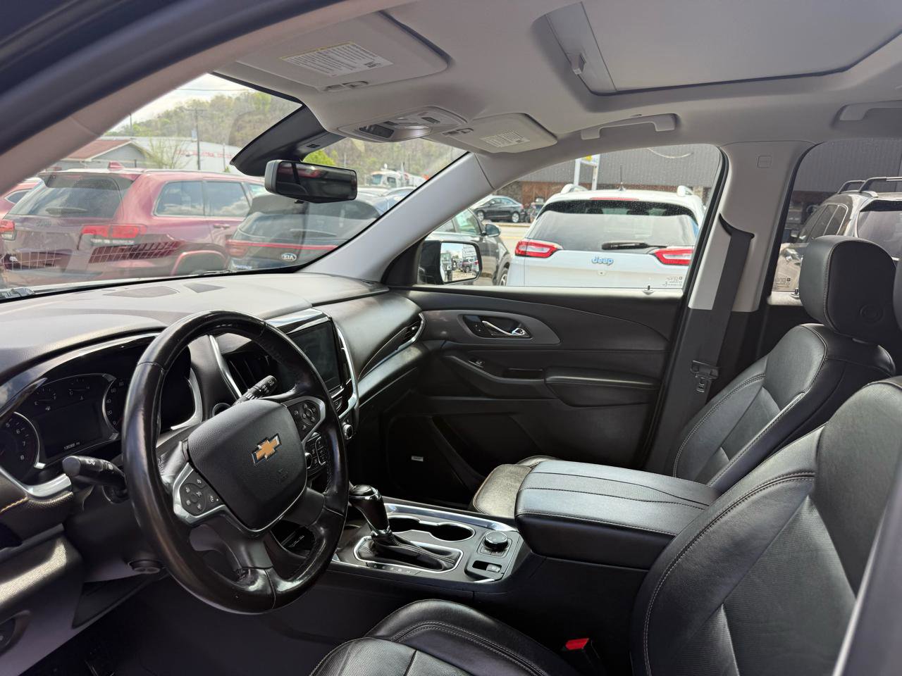 Used 2019 Chevrolet Traverse Premier w/ Redline Edition AWD/4WD image 17