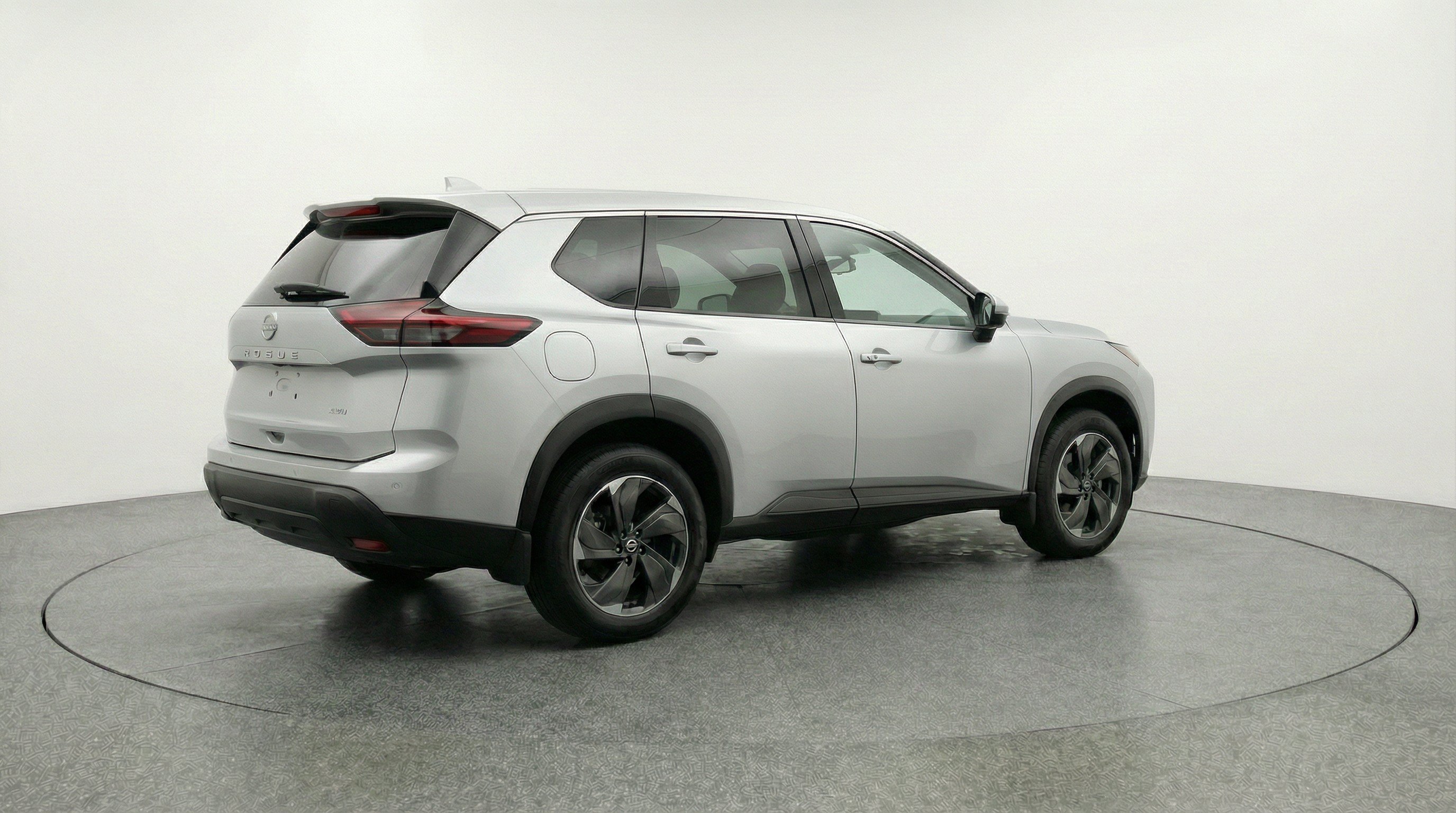 Used 2025 Nissan Rogue SV FWD image 9