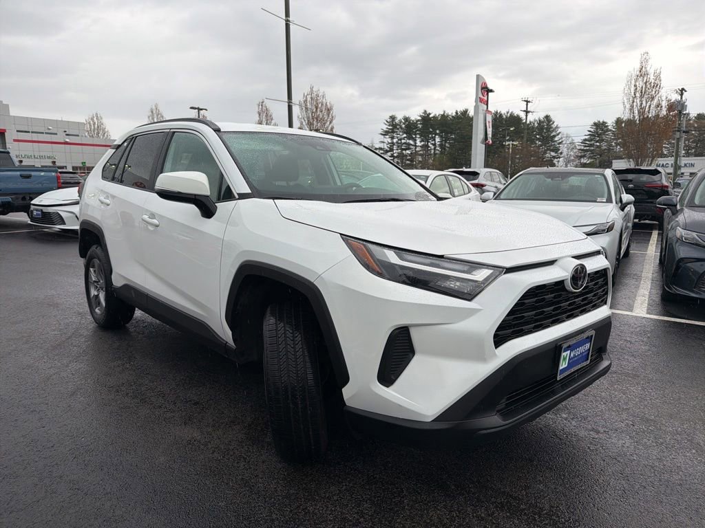 Certified 2025 Toyota RAV4 XLE AWD/4WD image 3