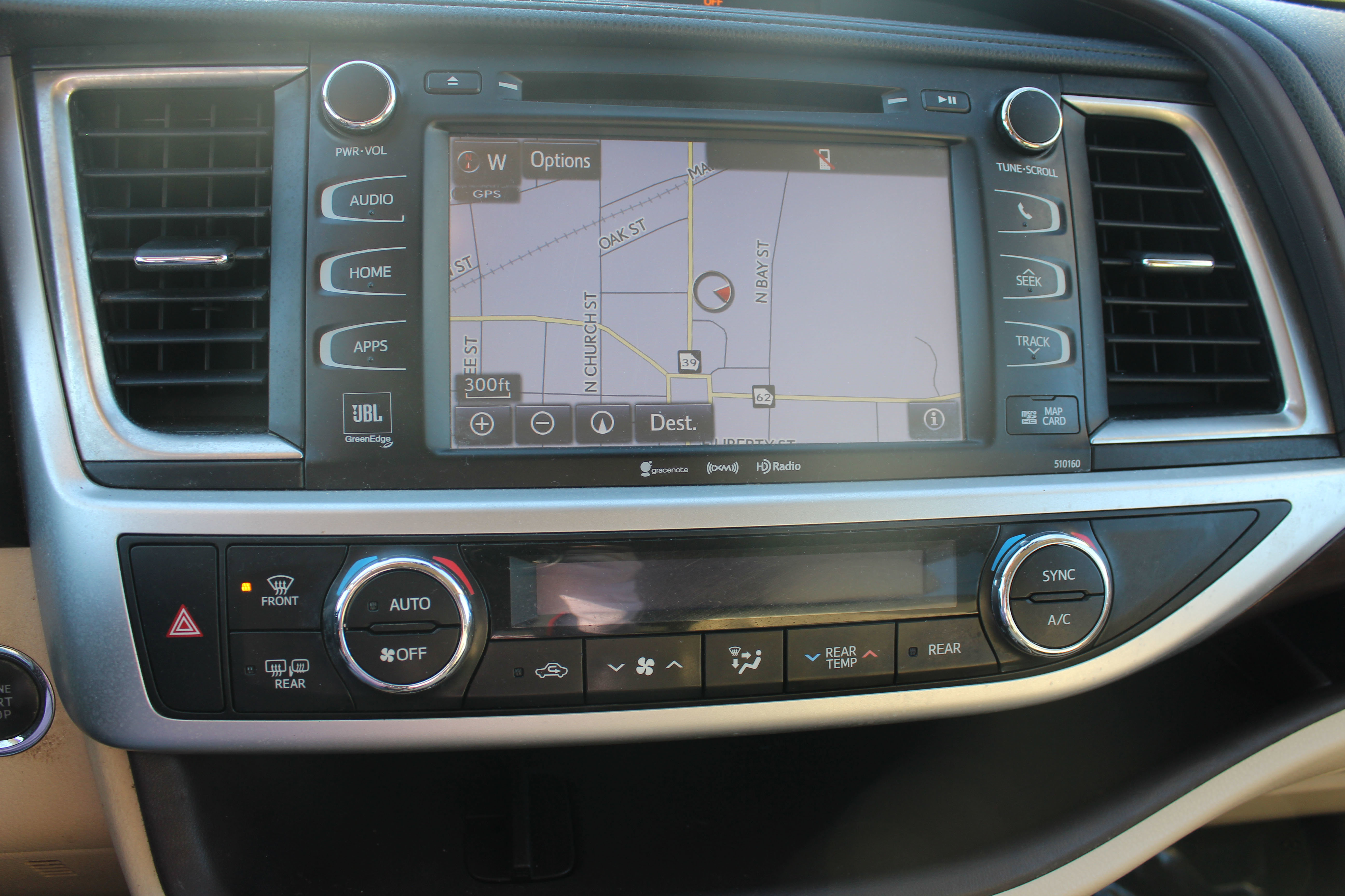 Used 2016 Toyota Highlander Limited image 33