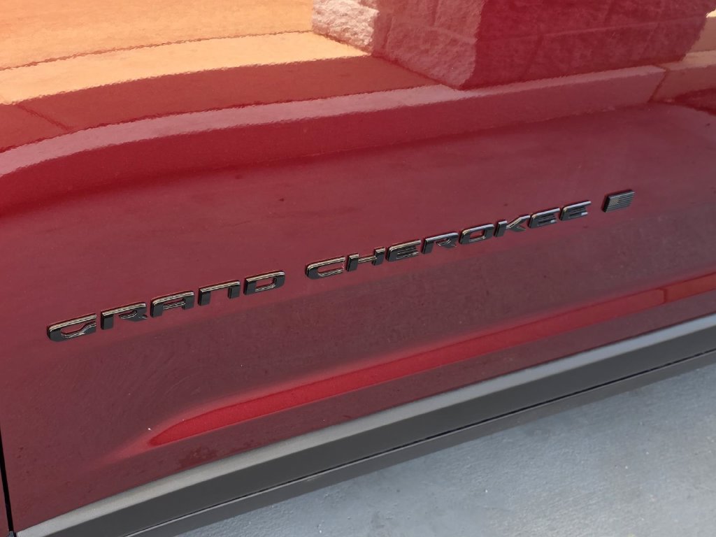 New 2026 Jeep Grand Cherokee L 2WD image 33