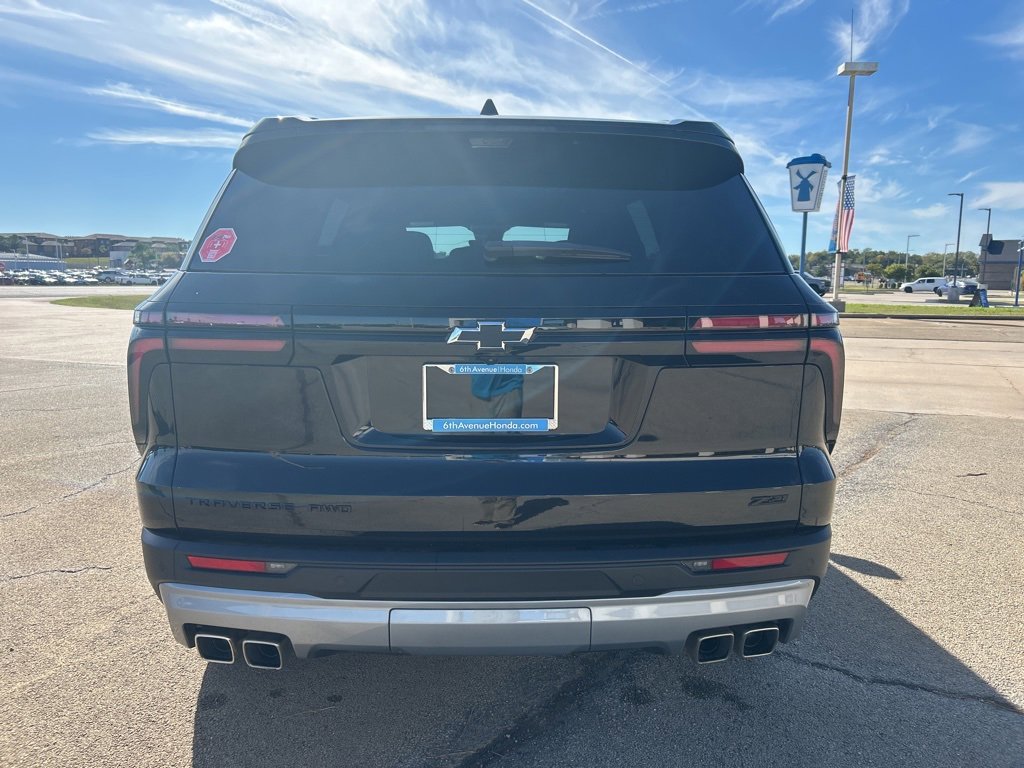 Used 2025 Chevrolet Traverse Z71 w/ Enhanced Driving Package image 6