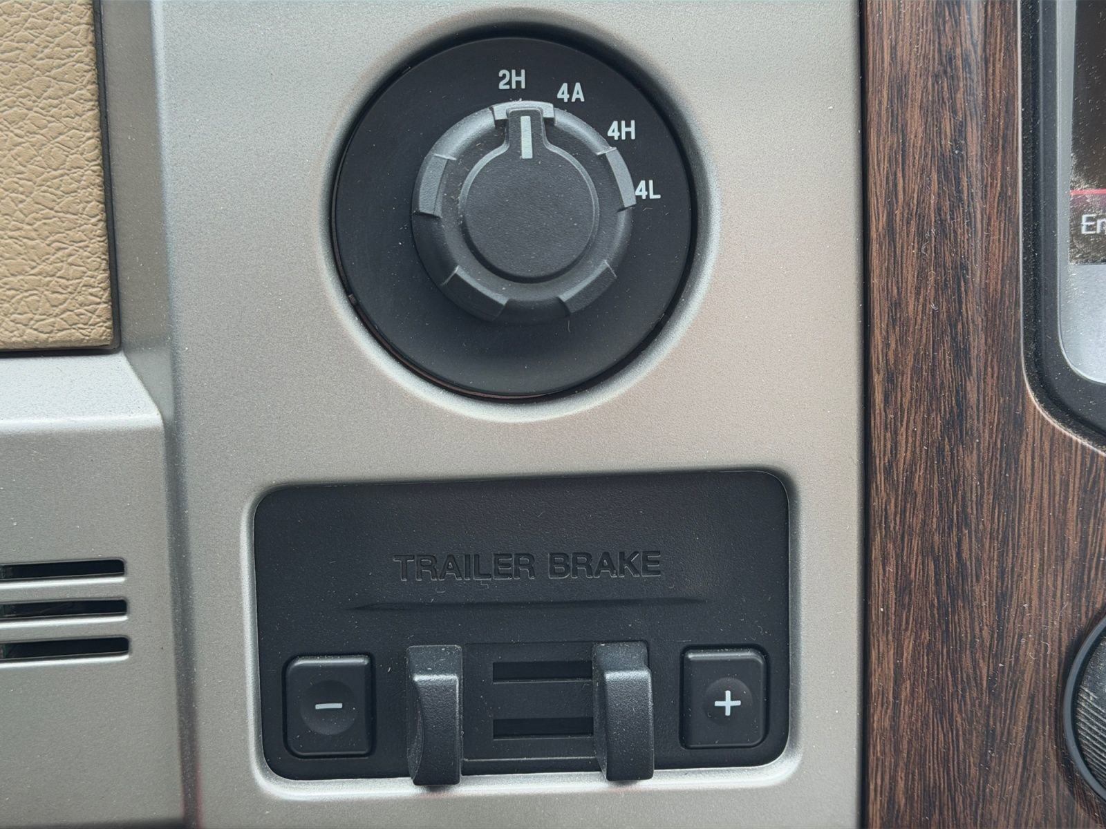 Used 2013 Ford F150 Lariat w/ Luxury Equipment Group AWD/4WD image 24