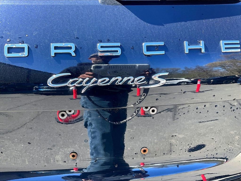 Used 2018 Porsche Cayenne S w/ Premium Package AWD/4WD image 8