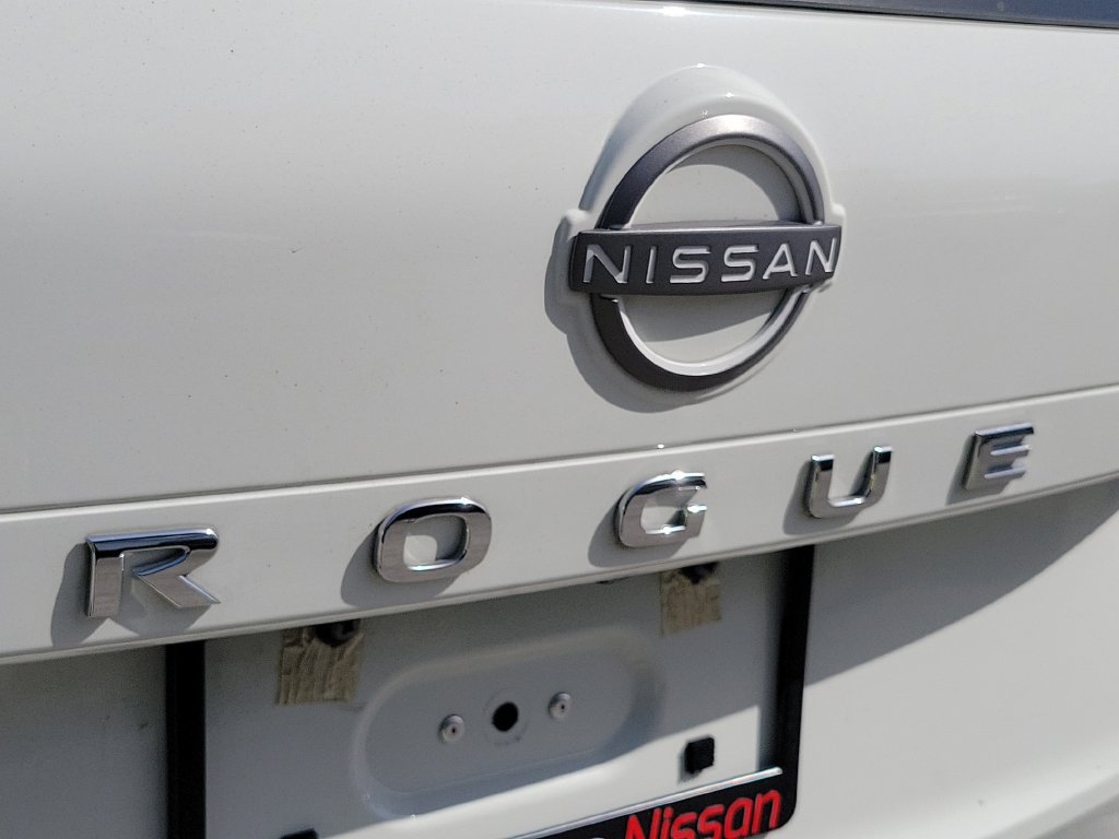Certified 2023 Nissan Rogue S FWD image 13