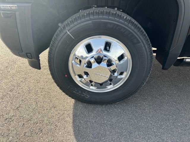 New 2026 GMC Sierra 3500 Denali w/ Denali Reserve Package image 12
