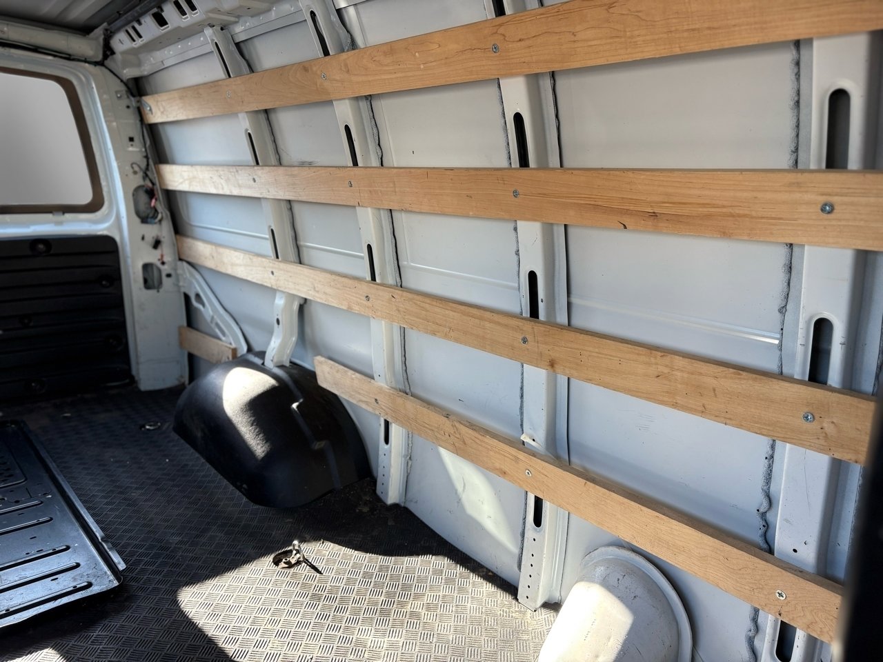 Used 2019 GMC Savana 2500 2500 135 w/ Driver Convenience Package image 19