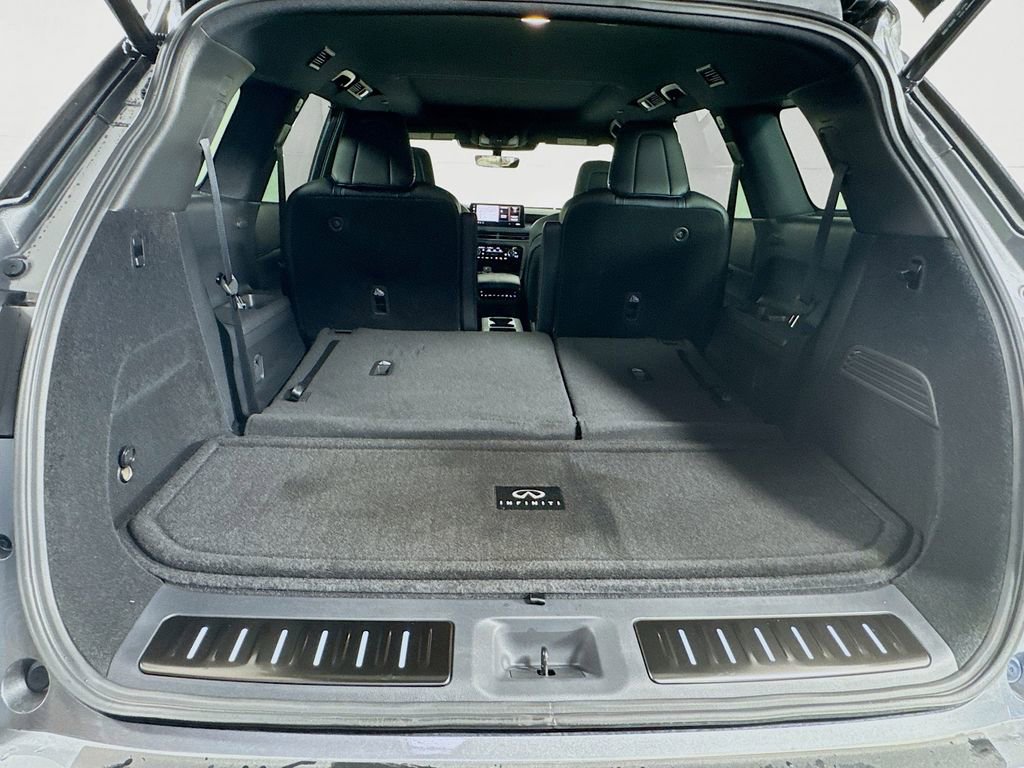 Certified 2026 INFINITI QX60 Sport w/ Dark Cargo Package AWD/4WD image 33
