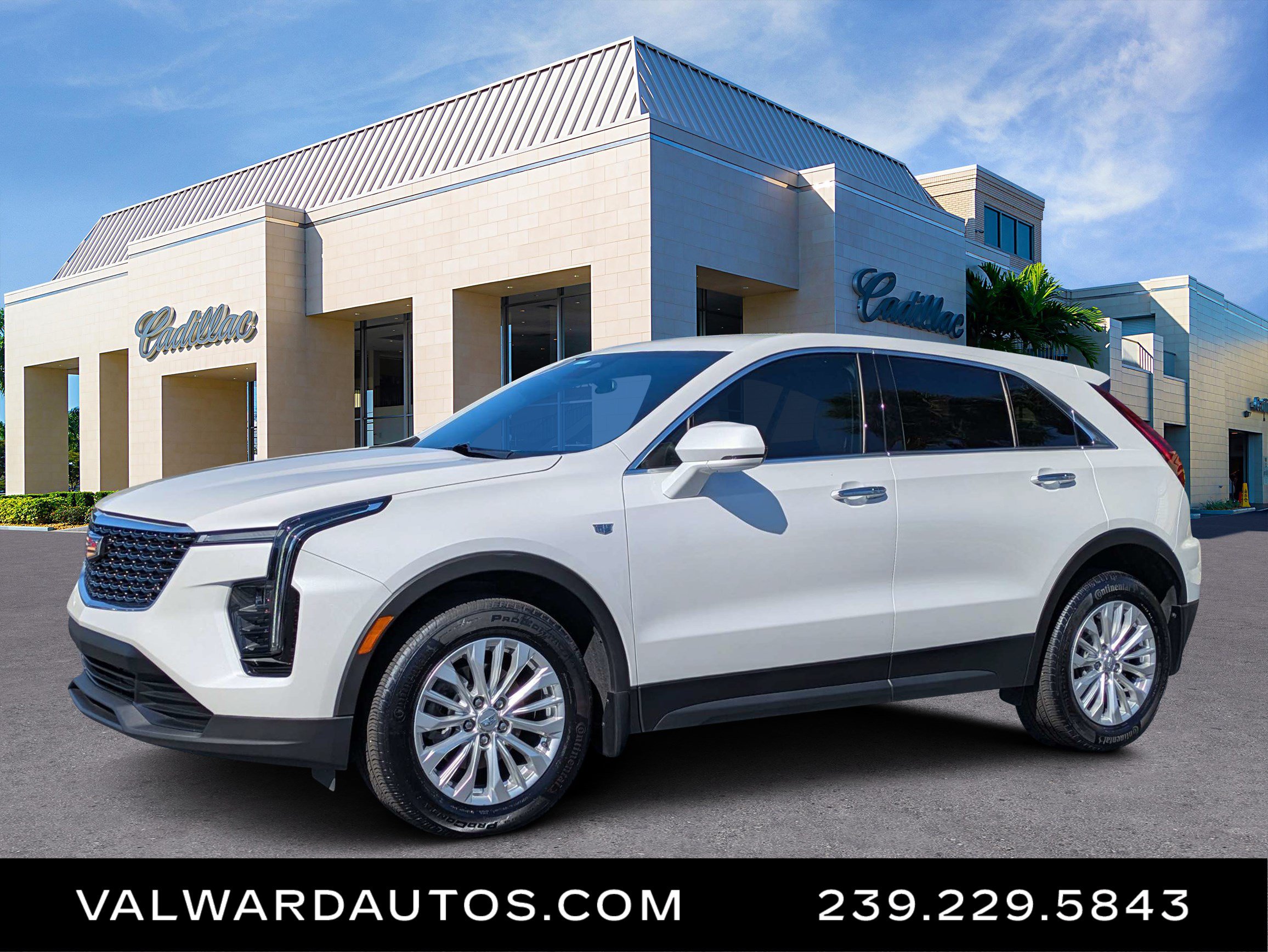 Used 2024 Cadillac XT4 Luxury w/ Cold Weather Package