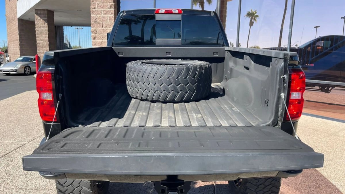 Used 2015 Chevrolet Silverado 2500 LTZ w/ Duramax Plus Package AWD/4WD image 14